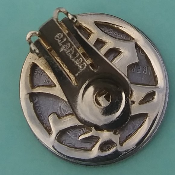 Vintage Signed Bergere Asian Symbols in Gold tone Circle Clip On Earrings - Picture 15 of 16